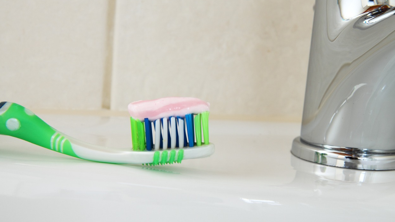 Baking Soda Toothpaste: Does It Actually Work?